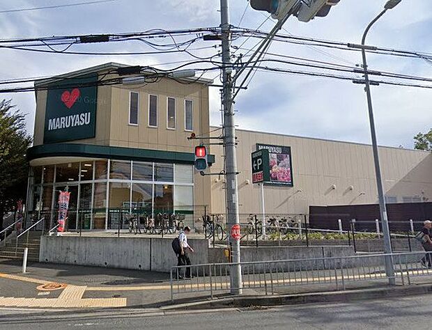 マルヤス 阿武野店 1540m