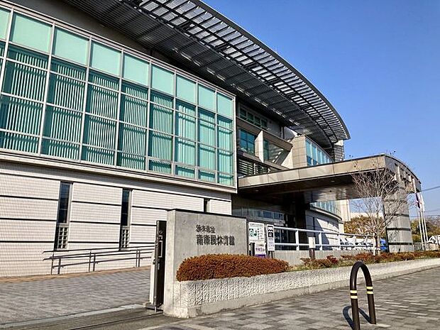 茨木市立南市民体育館 520m