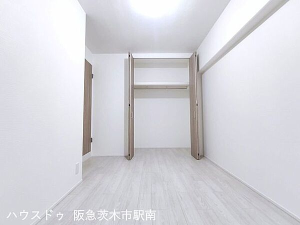 廊下側　洋室5.2帖
