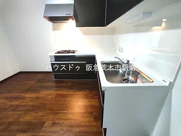 同型写真（キッチン）