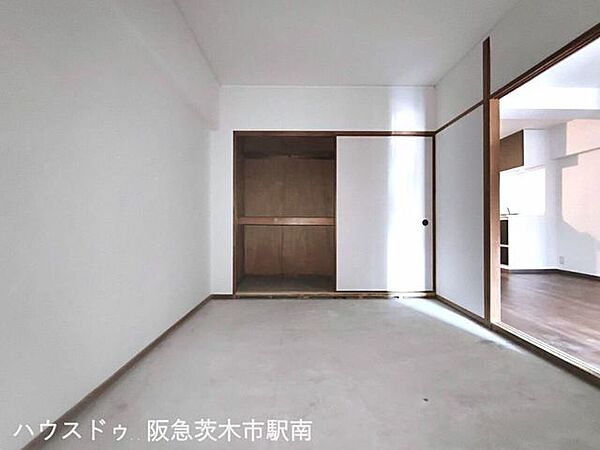畳を挙げた状態です
