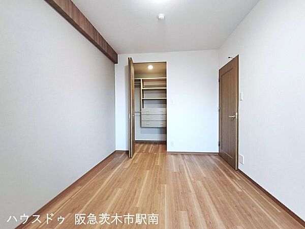 洋室5.7帖
