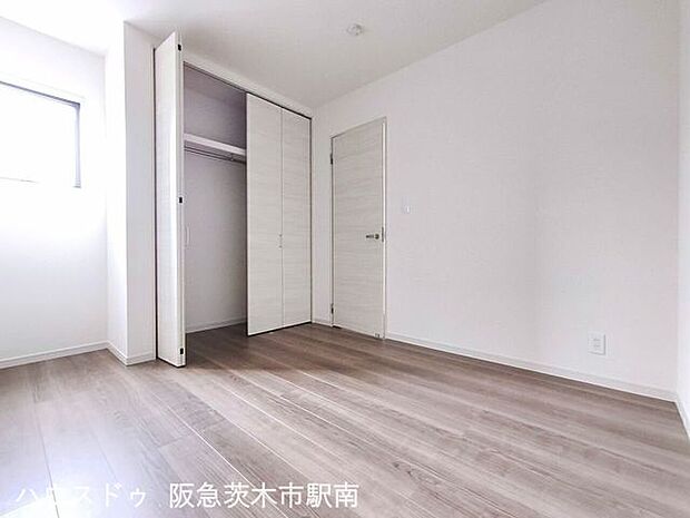 洋室　5.3帖のお部屋