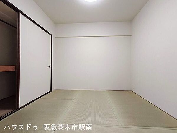4.5帖の和室　押し入れは1間半。