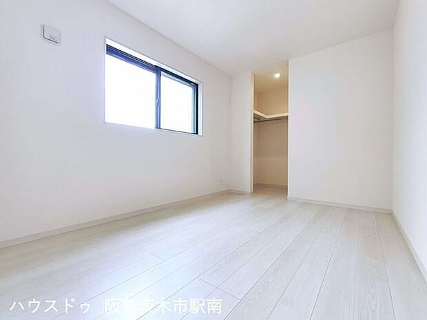 2階 納戸約5.9帖 WIC付き