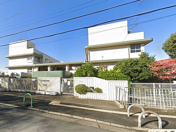 茨木市立西河原小学校 790m