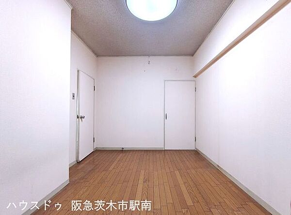5.8帖の洋室