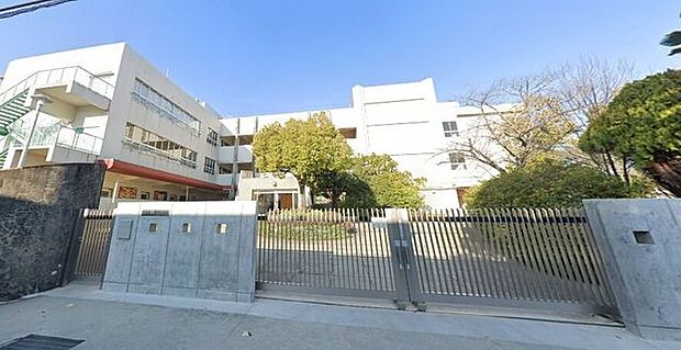 茨木市立豊川中学校 380m