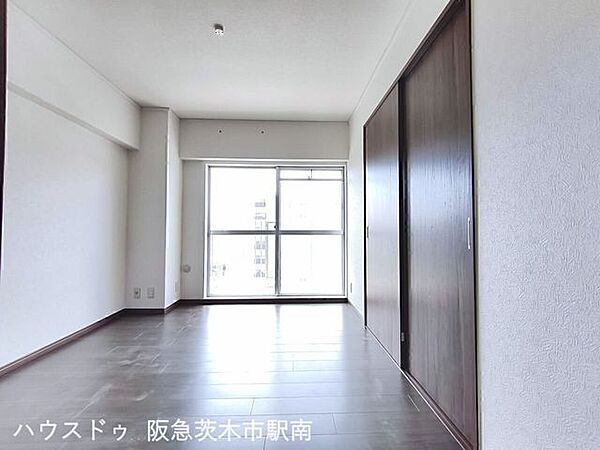 バルコニー側　洋室6帖