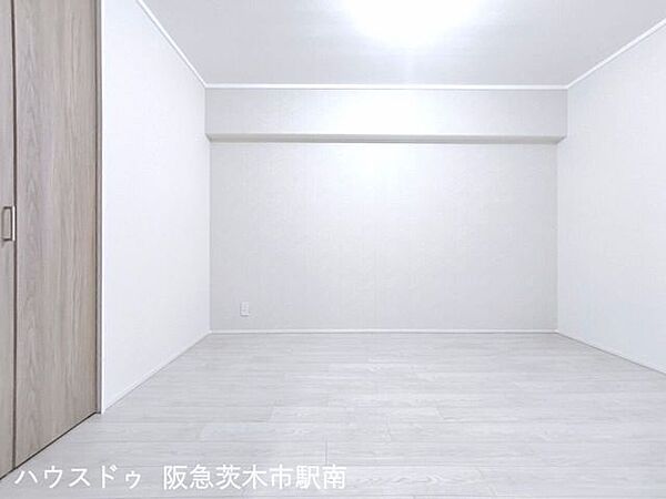 洋室を拡大表示