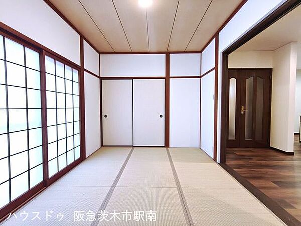畳の香りに癒されます