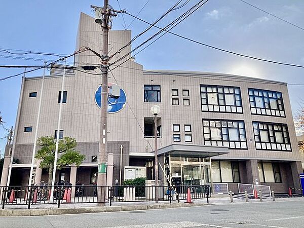 茨木市立庄栄図書館 910m