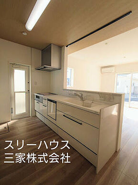 キッチンを拡大表示
