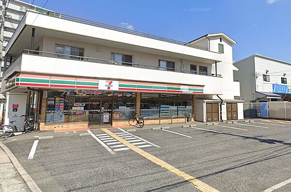 画像3:セブンイレブン 尼崎名神町2丁目店（245m）