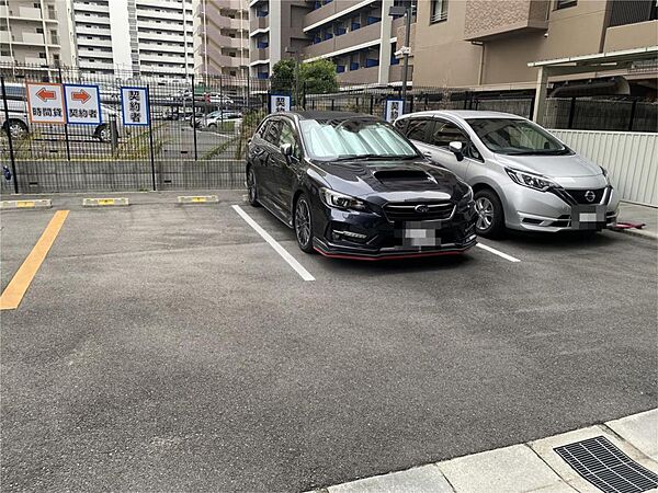 画像12:駐車場