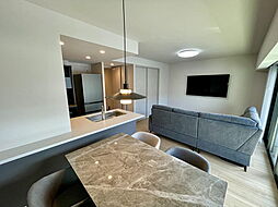 レ・ジェイド新大村ステーションフロント 3LDKの室内