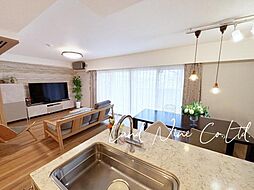 レーベン検見川浜GRANVARDI 4LDKのリビング/ダイニング