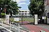 周辺：渋谷区立富谷小学校 徒歩5分。 340m