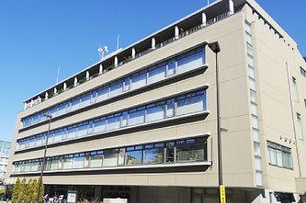 渋谷区立中央図書館 徒歩10分。 750m
