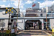 等々力駅(東急電鉄 大井町線) 徒歩7分。 500m