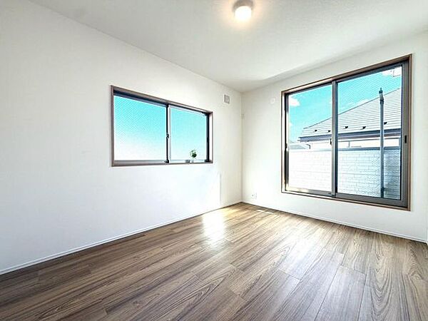 全洋室6帖以上のゆったりとしたお部屋です。