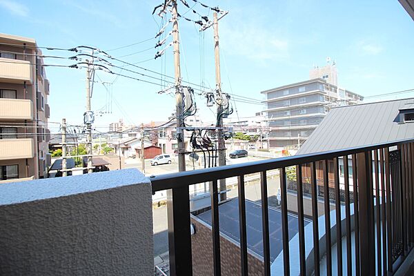 日当たりを邪魔する建物はありません