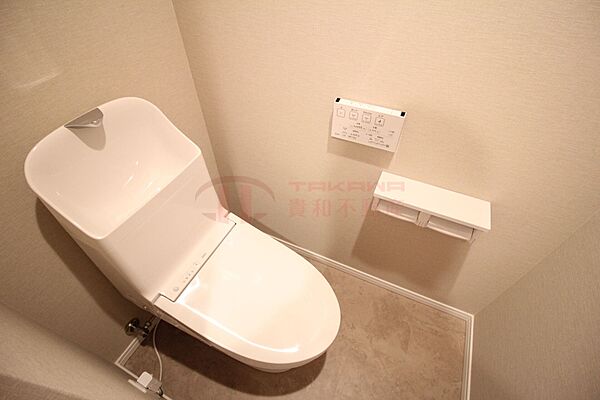 温水洗浄便座付きです