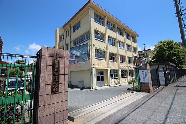 福岡市立草ヶ江小学校（300m）