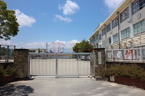 今宿小学校（910ｍ）