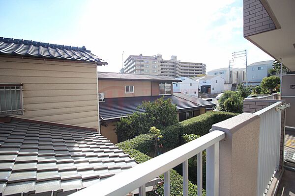 日当たりを邪魔する建物はありません
