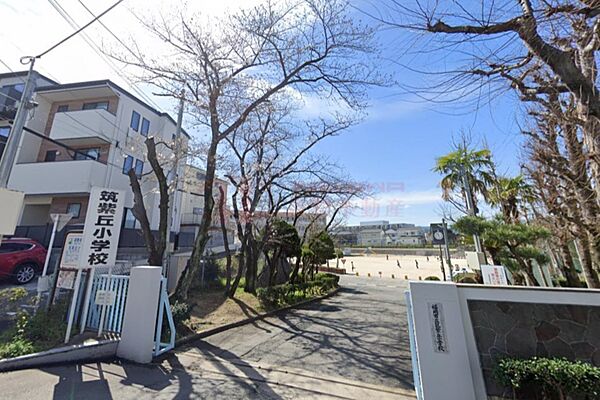 福岡市立筑紫丘小学校（694m）
