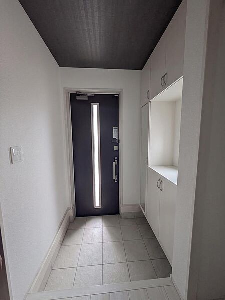玄関※AIにて家具消し加工をしています。