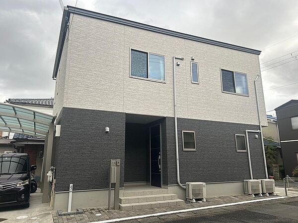 外観：326000208001