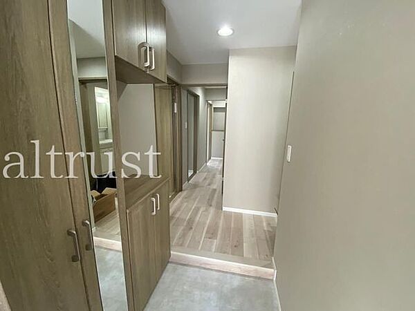 apartment 東京都日野市三沢３丁目
地図を見る