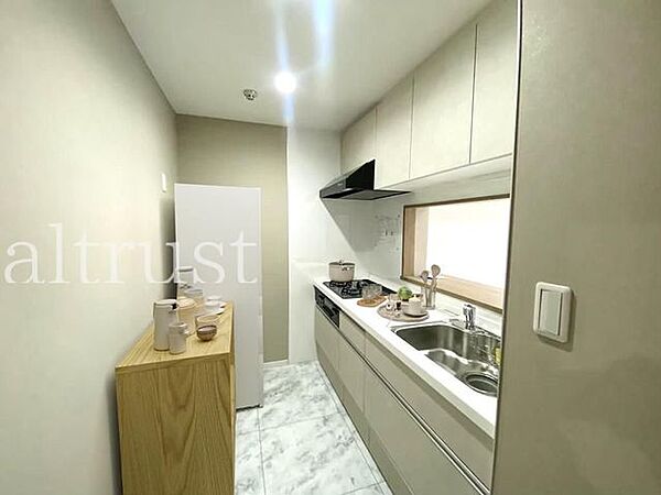 apartment 東京都日野市三沢３丁目
地図を見る