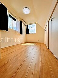 武蔵新田3分　戸建 3LDKの室内