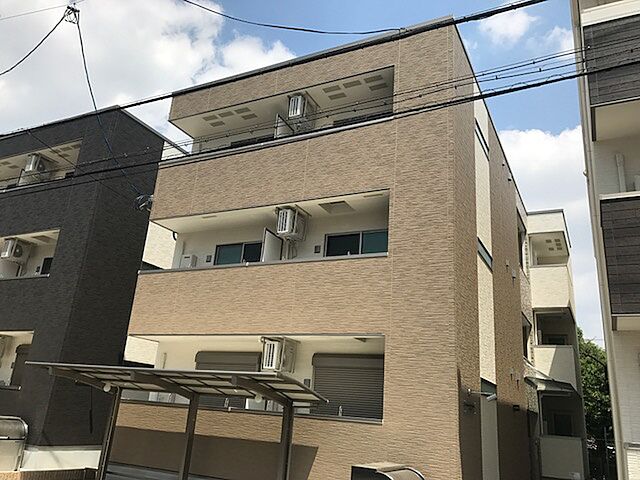6 / 10