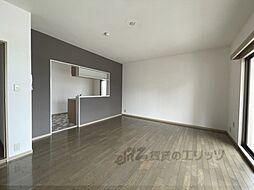 ヒルクレストあやめ池 3階3LDKのリビング/ダイニング