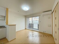 さくら　テラス 103 1階ワンルームのリビング/ダイニング