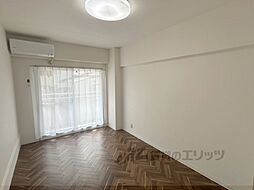 近鉄奈良線 東生駒駅 徒歩10分の賃貸マンション 1階1Kのリビング/ダイニング