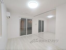 グローリー 101 1階1LDKのリビング/ダイニング