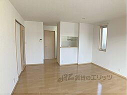 近鉄橿原線 田原本駅 徒歩5分の賃貸アパート 2階2LDKのリビング/ダイニング