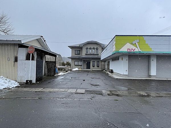 detached 秋田県仙北市西木町門屋字六本杉58-4
地図を見る