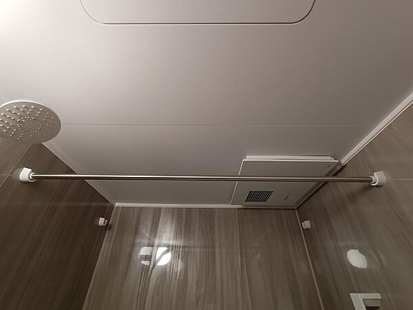 ２４時間換気乾燥暖房機付き浴室内