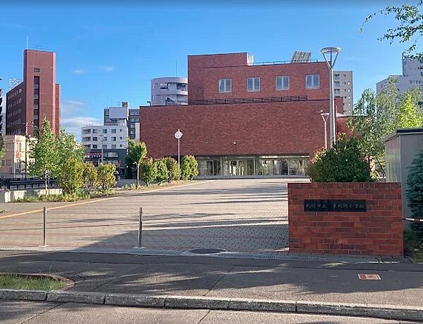札幌市立東札幌小学校AI加工に施しています。