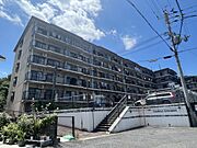 石山駅よりバス10分 徒歩4分 4階 築29年8ヶ月の賃貸物件