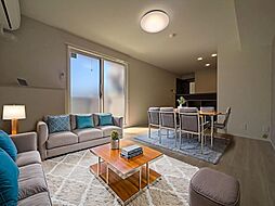 ラ・メゾン三保町 2階2LDKのリビング/ダイニング