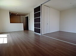 プレミアムコート甲子園 1階3LDKのリビング/ダイニング