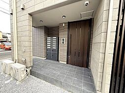 12 / 18