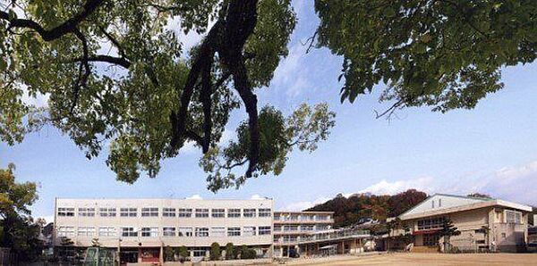 尾道市立吉和小学校 1000m